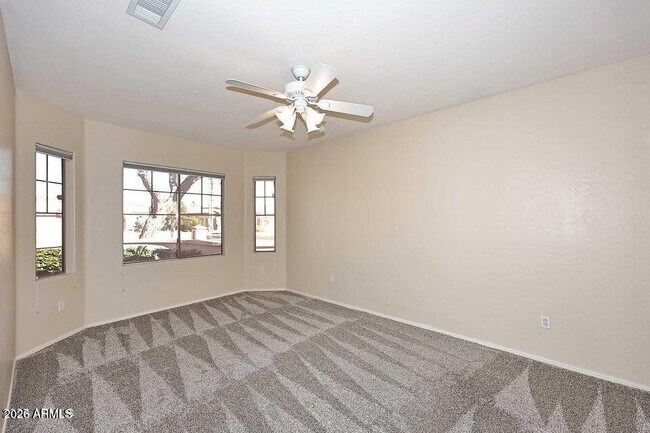 Building Photo - 17547 W Calistoga Dr
