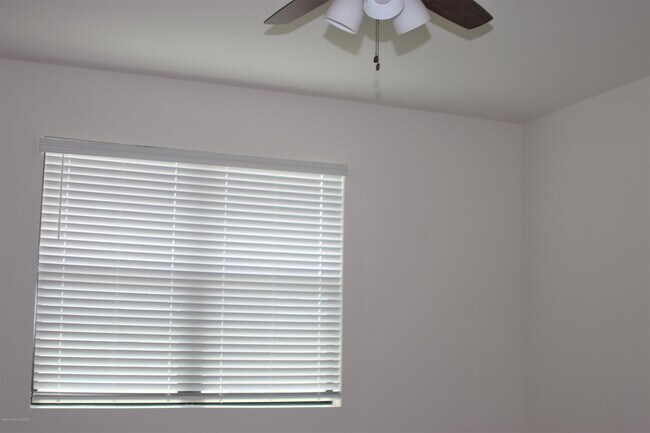 Building Photo - 4437 Magenta Isles Dr