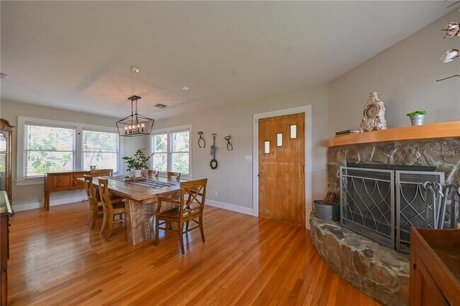 Building Photo - 3035 Granville Ct N