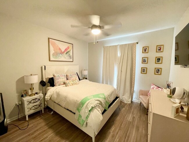 Building Photo - Beautiful 3/2 Home for Rent next to Brandon High School!