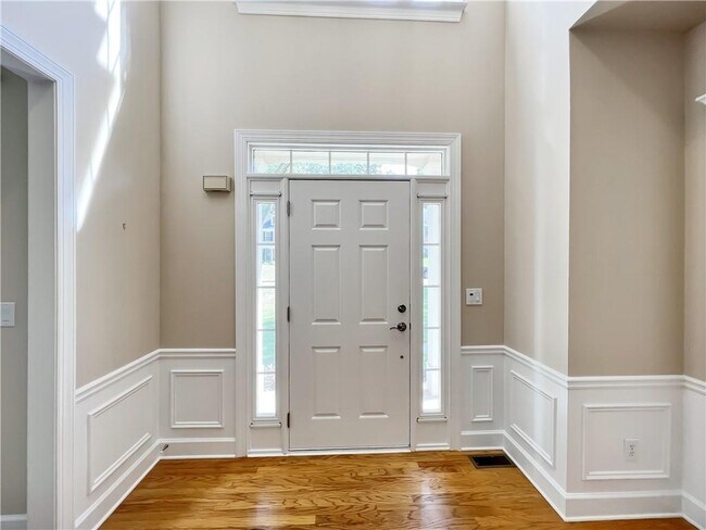 Building Photo - 1670 Laleiah Dr