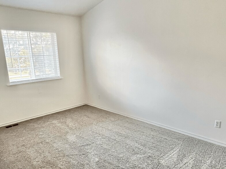 Bedroom 2 - 434 West 300 South