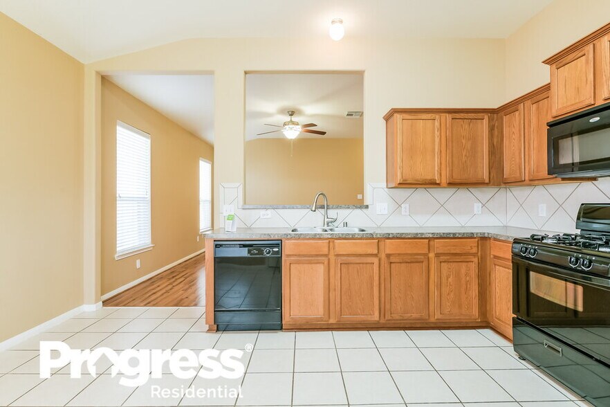 Building Photo - 15538 Anton Dr