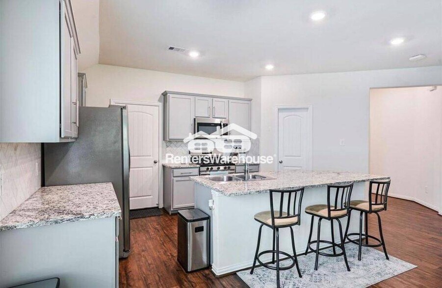 Building Photo - 4639 Sequoia Echo Dr