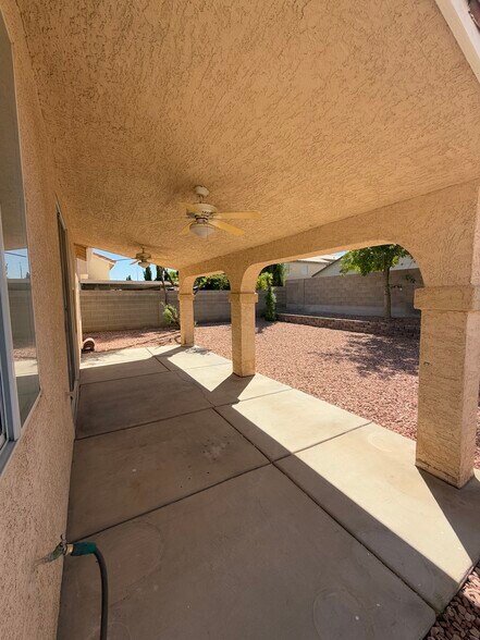 Building Photo - 757 Roddenberry Ave