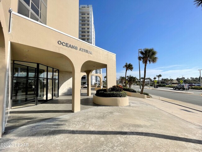 Building Photo - 3023 S Atlantic Ave