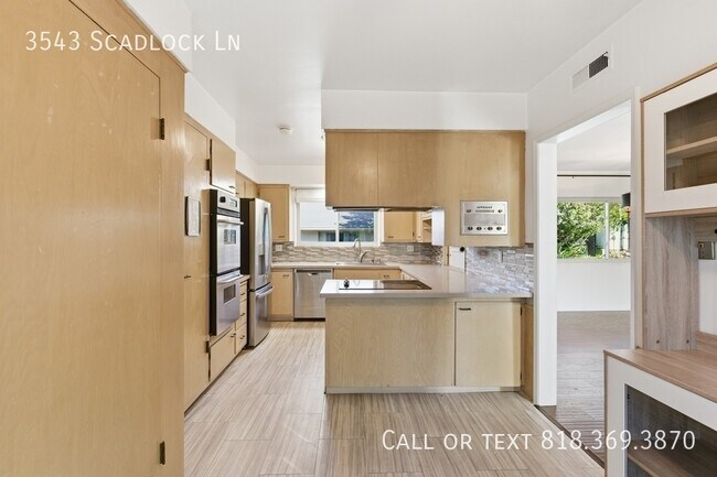 Building Photo - 3543 Scadlock Ln