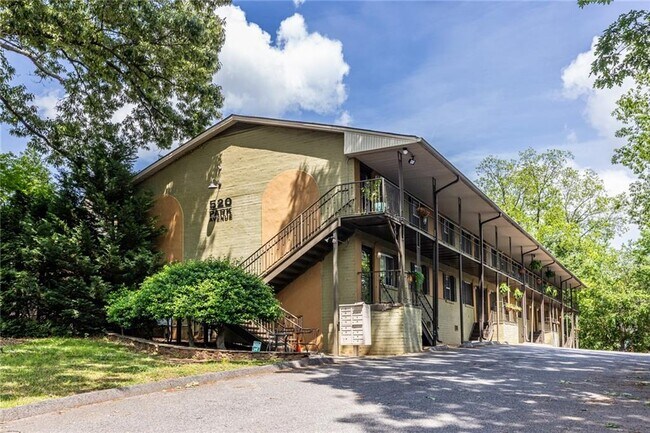 Building Photo - 520 Park Ave SE