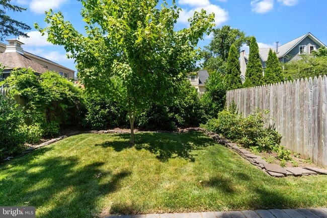 Building Photo - 109 Mercer St