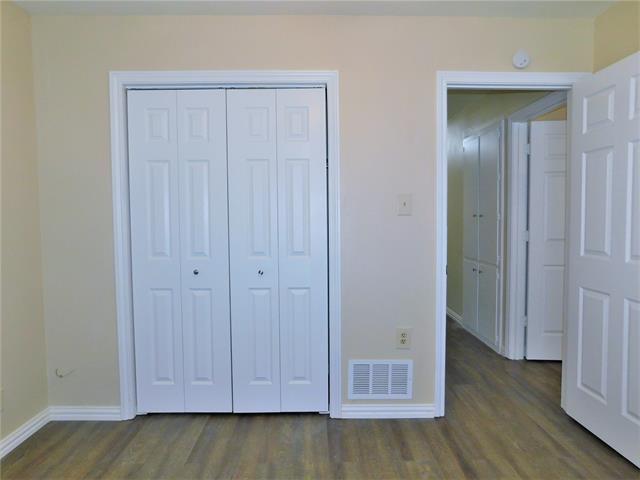 Building Photo - 3812 Yellowstone Pl