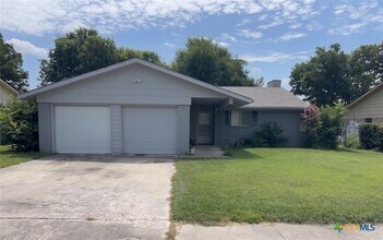 Building Photo - 2408 Carnation Dr