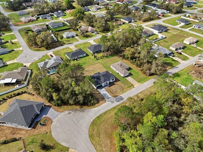 Building Photo - 13975 SW 27 Ct Rd