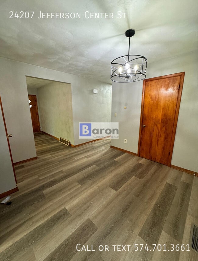 Building Photo - 24207 Jefferson Center St