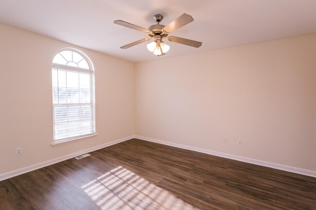 Building Photo - 3851 Dylan Pl