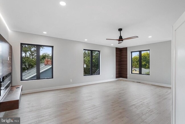 Building Photo - 3500 7th St N