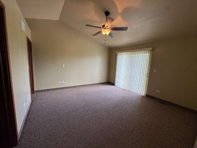 Building Photo - LUXURY RENTAL IN NORTH UTICA – OAK RIDGE VILLAGE