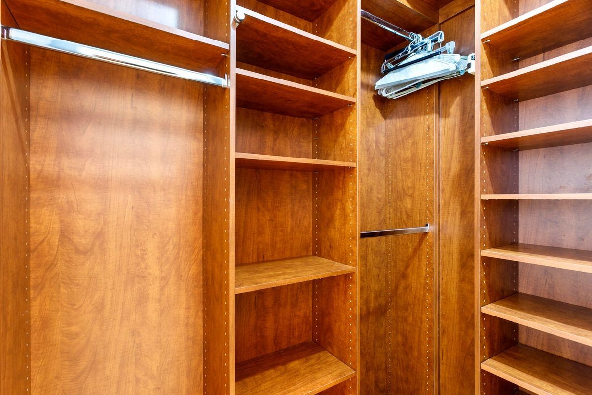 Building Photo - 691 Hibiscus St