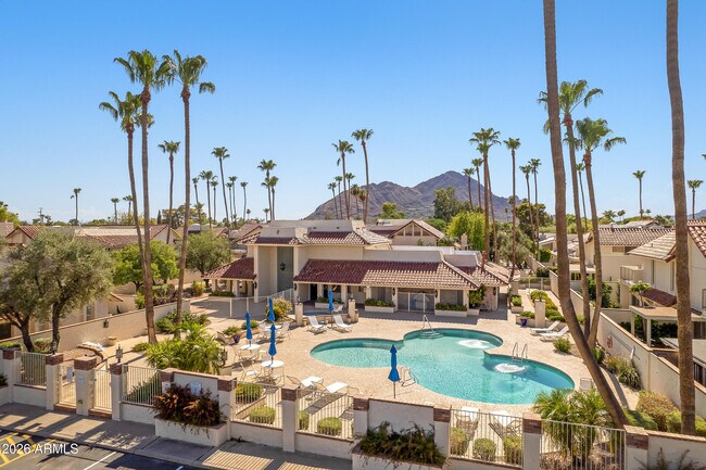 Building Photo - 7118 E Buena Terra Way