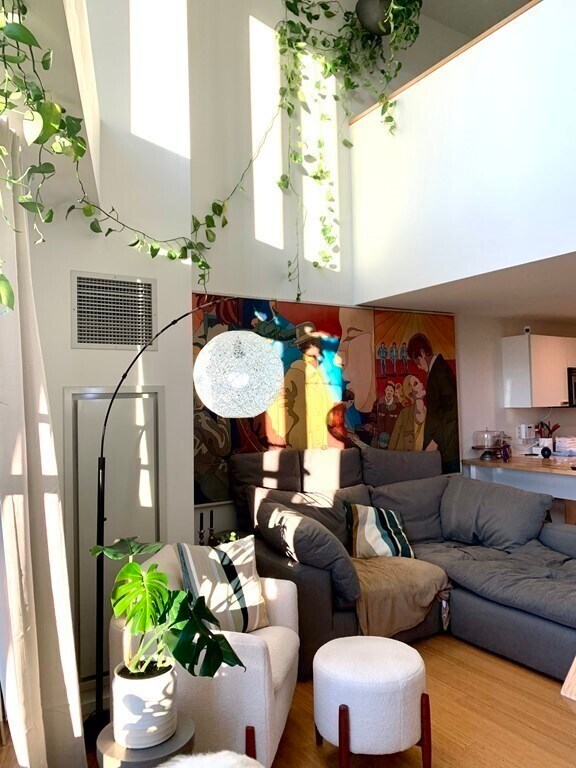 Building Photo - 1 Earhart St