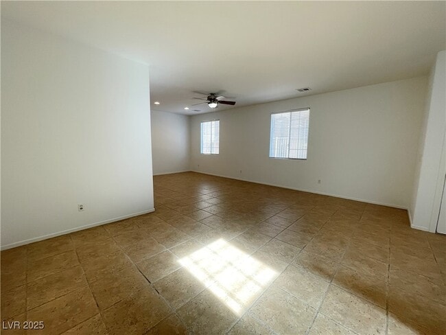 Building Photo - 9758 W Hanover Grove Ave