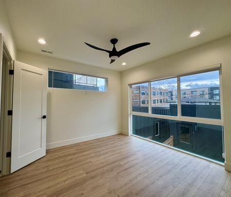 Building Photo - New Build 4 Bedroom and 5 Bathrooms