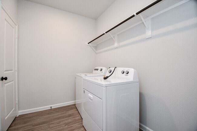 Building Photo - 12931 California Palm Ct