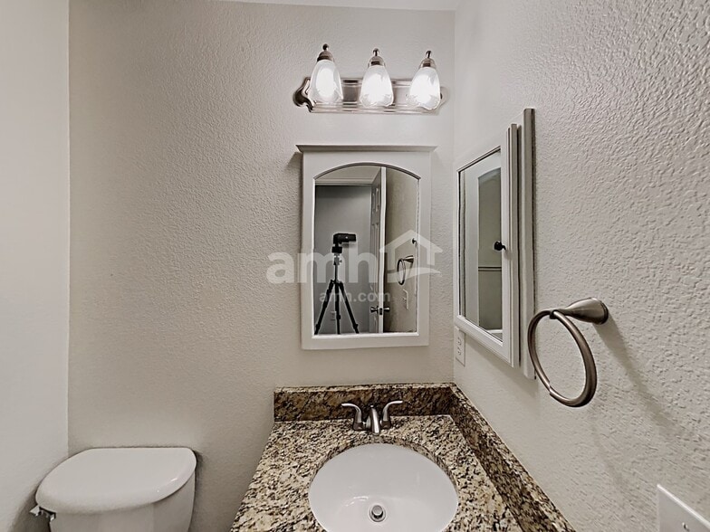 Building Photo - 20 Shenandoah Way