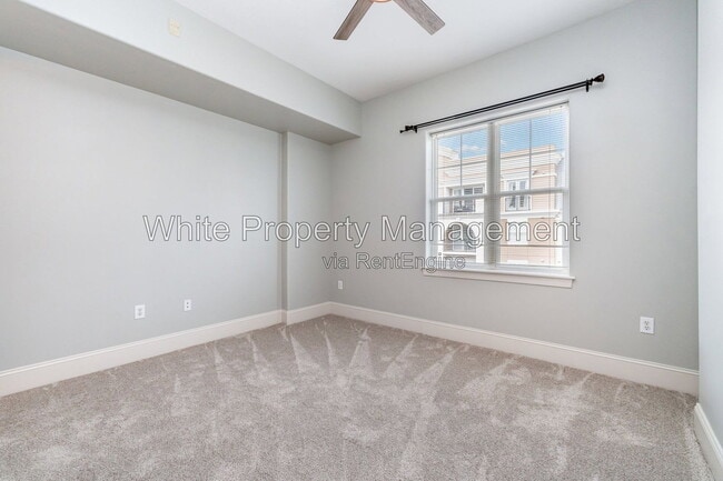 Building Photo - 4625 Piedmont Row Dr