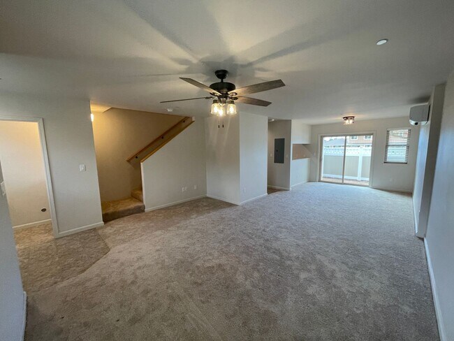 Building Photo - Kahoma Village 3 Bedroom Townhome