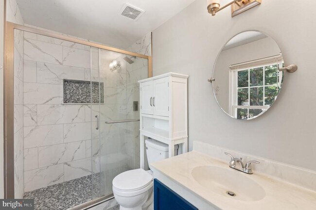 Building Photo - 6014 Martins Landing Ln