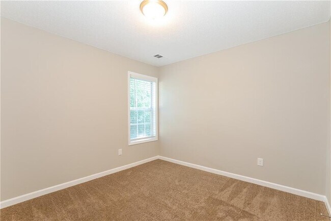 Building Photo - 6961 Mahonia Pl