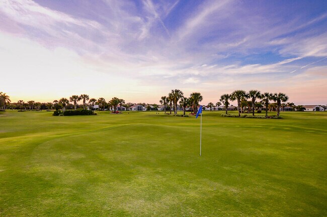 Building Photo - 421 Sunview Way