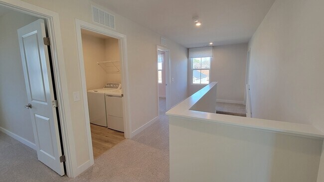 Building Photo - 207 Maggys Wy