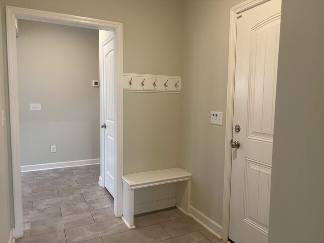 Building Photo - 5277 Copse Dr