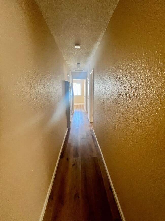 Building Photo - Cozy 3-Bedroom Home Near 29 Palms Base & Joshua Tree