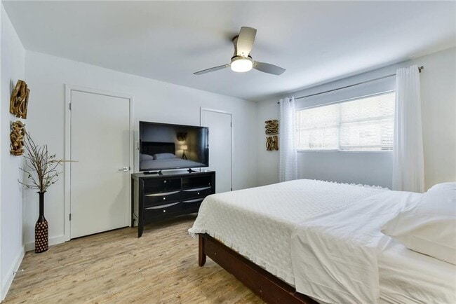 Building Photo - 8730 N Mopac Expy