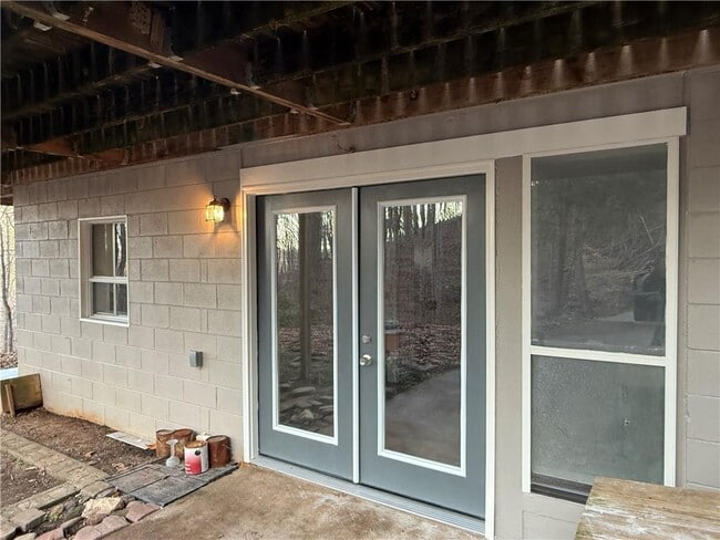 Building Photo - 456 Poverty Acres Rd