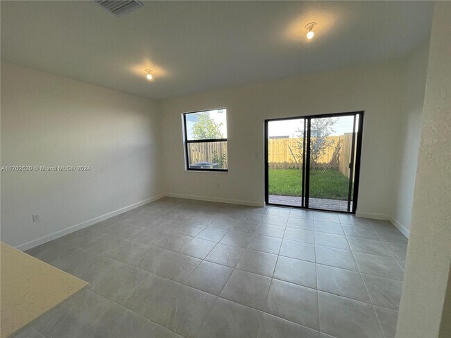Building Photo - 12851 SW 232 LANE