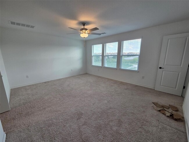 Building Photo - 2913 St Regis Dr