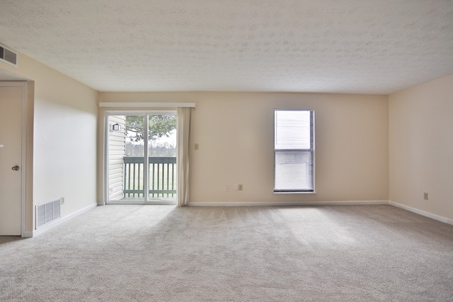 Building Photo - Tanglewood Apartments