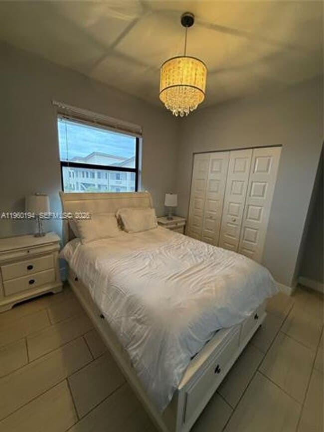 Building Photo - 7815 NW 104th Ave