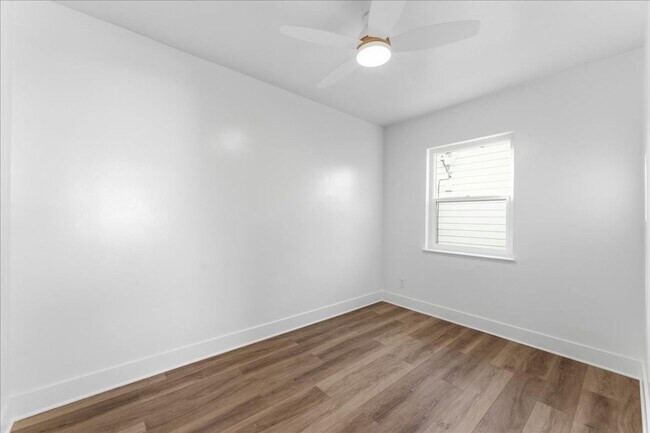 Building Photo - 315 Crampton St