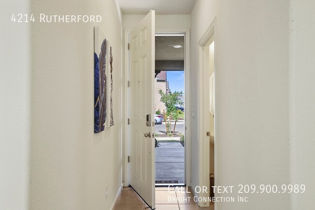 Building Photo - 4214 Rutherford Ave