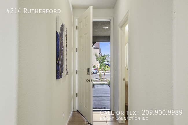 Building Photo - FULLY FURNISHED | 3b/2.5ba | Games | Close...