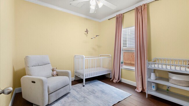 Building Photo - Beautifully Updated Smart Home Near Downtown San Antonio