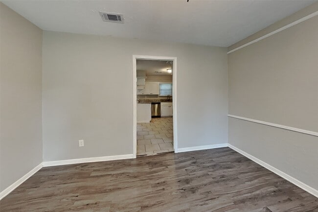 Building Photo - 8110 Renmark Ln