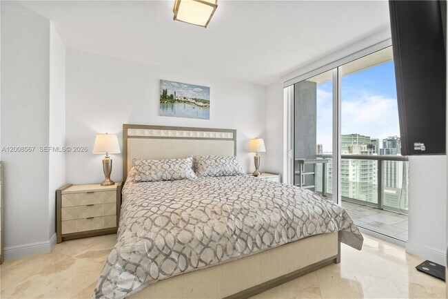 Building Photo - 50 Biscayne Blvd