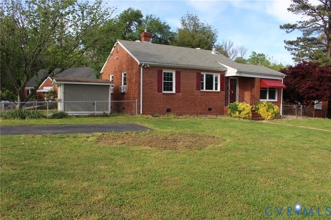 Building Photo - 2300 Farrand St