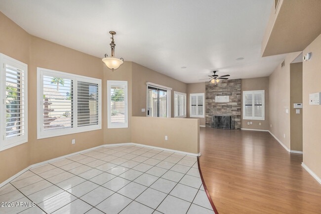 Building Photo - 4334 E Anderson Dr