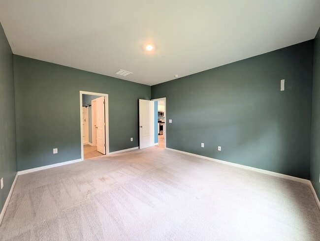 Building Photo - Charming 3-Bed, 2-Bath Home in Carolina Lakes - Long Term Rental